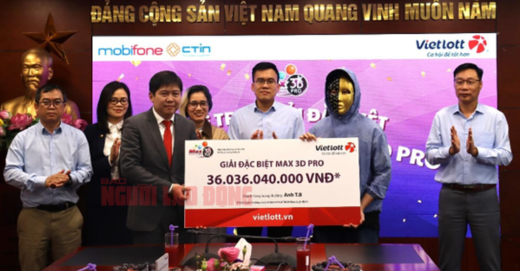 Một người đàn ông ở TPHCM cùng lúc trúng 120 giải thưởng của Vietlott